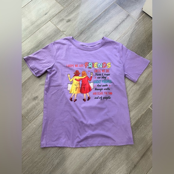 🔥3/$18🔥 NWOT Women’s Purple Graphic T-Shirt. Size medium. - Picture 1 of 5